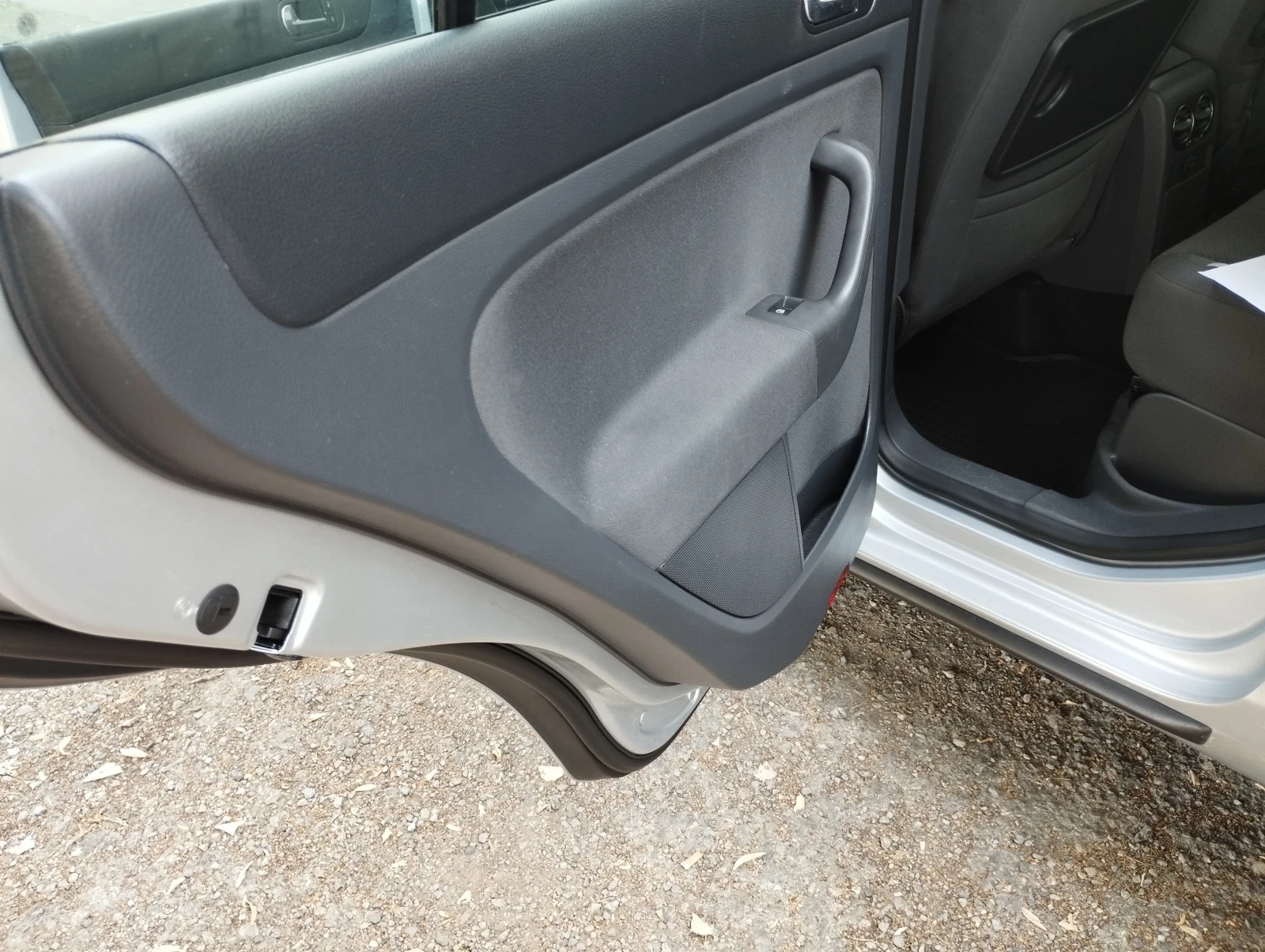 VW Golf Plus, снимка 4 - Автомобили и джипове - 56155320