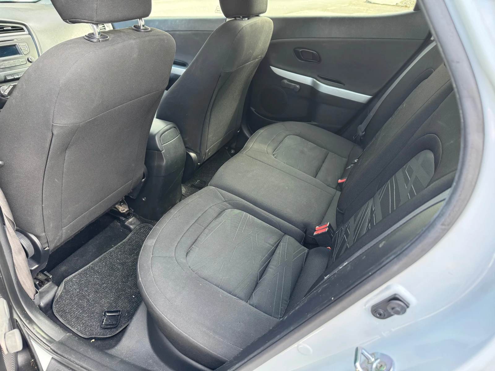 Kia Ceed 1.6 GDI EURO 6, снимка 15 - Автомобили и джипове - 56292925