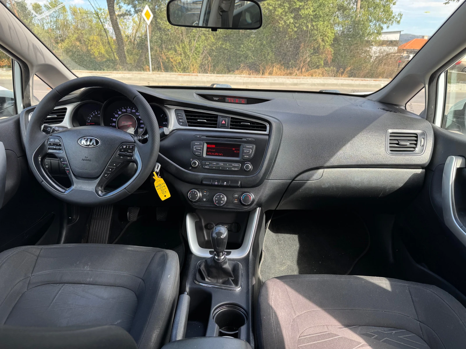 Kia Ceed 1.6 GDI EURO 6, снимка 10 - Автомобили и джипове - 56292925