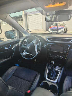 Nissan Qashqai Tekna 4x4 - 11000 € / 21514.13 лв. - 44286228 7