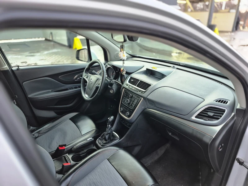 Opel Mokka 1.6 CDTI, снимка 11 - Автомобили и джипове - 49132144