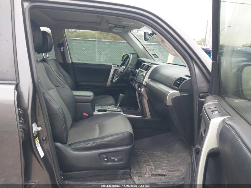 Toyota 4runner SR5 Premium, снимка 5 - Автомобили и джипове - 52864826