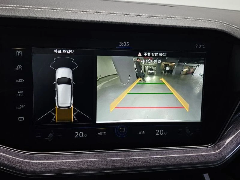 VW Touareg 3.0 DPY Automatic, снимка 14 - Автомобили и джипове - 55730389