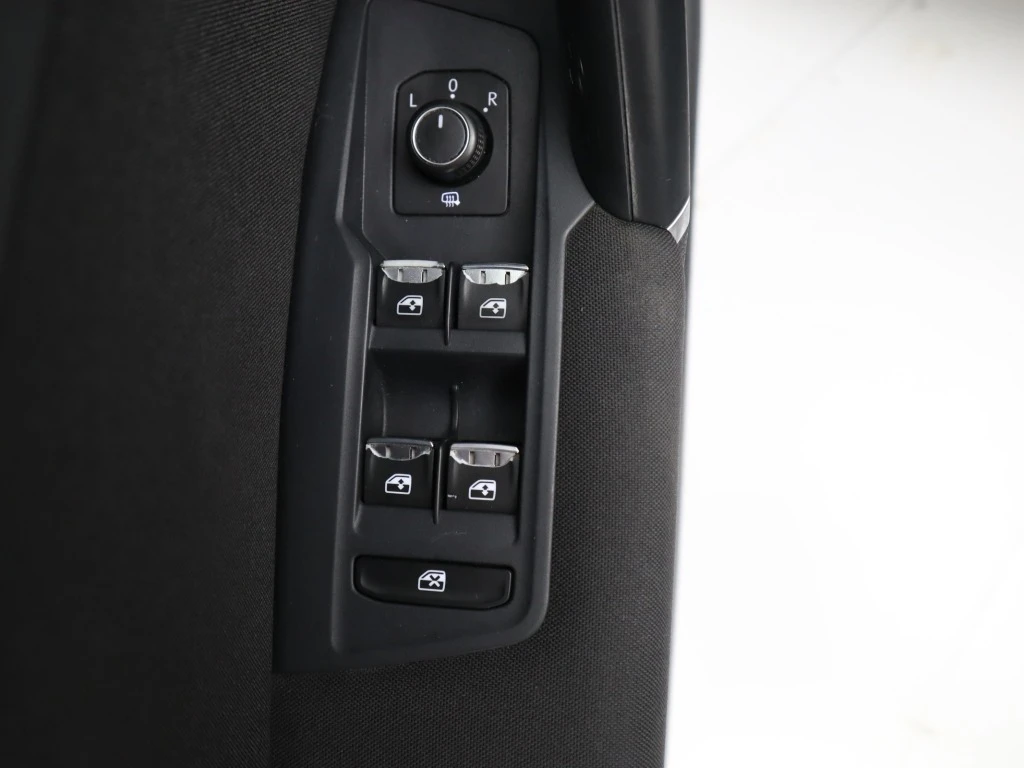 VW Tiguan 2.0TDi / 4Motion / Led / Digital | Mobile.bg   17