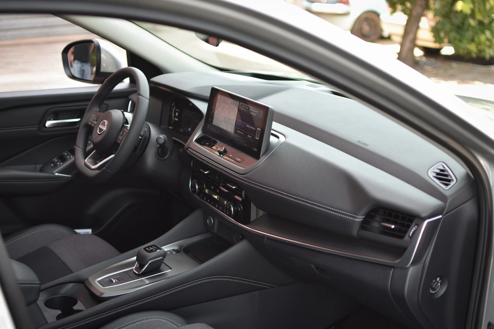 Nissan Qashqai N-Connecta 2WD - изображение 10