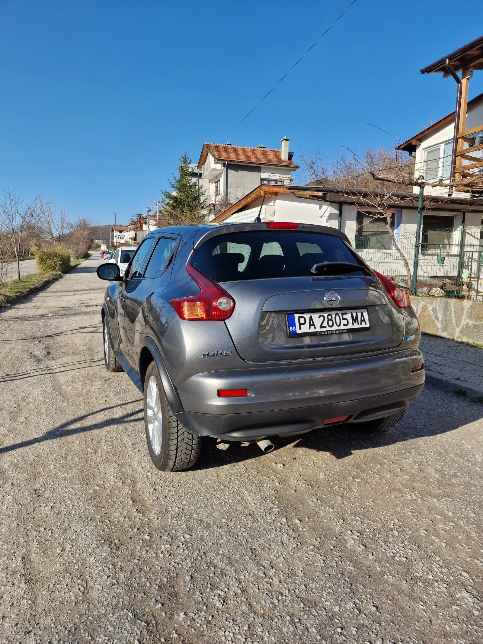 Nissan Juke, снимка 4 - Автомобили и джипове - 53879511