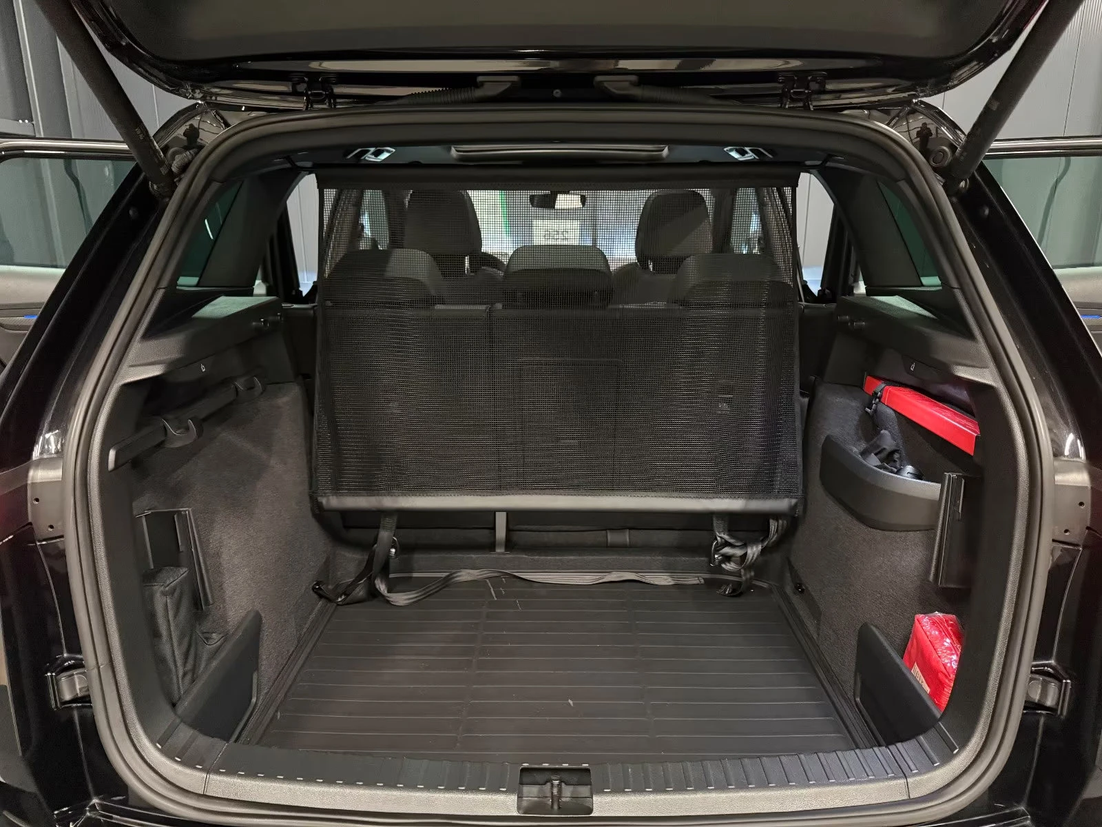 Skoda Karoq 2.0/150HP/SPORT/4X4/PANO/360/AMBI/DIGITAL/ACC/245z | Mobile.bg � ����������� 9