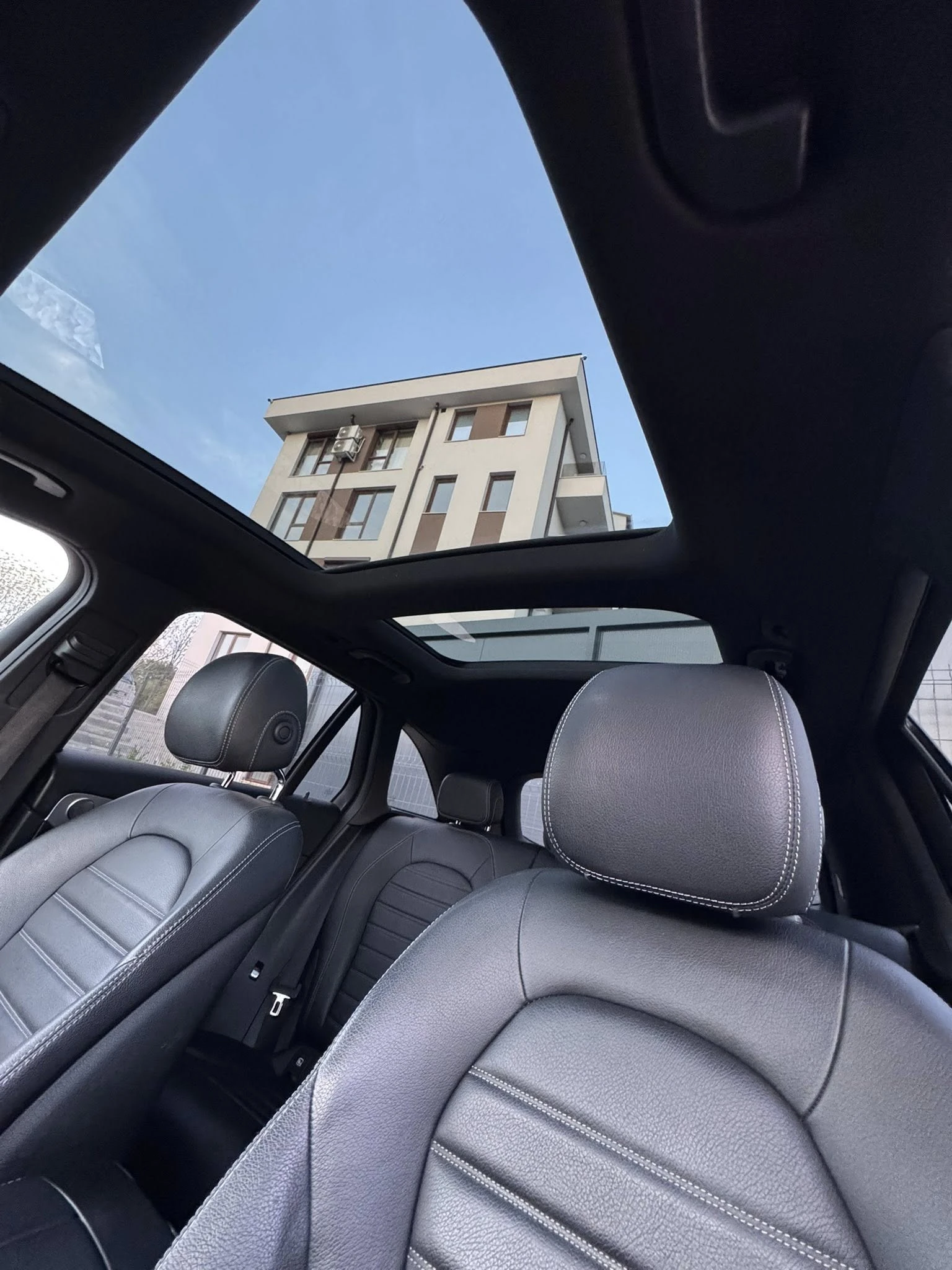 Mercedes-Benz GLC 250 CDI* AMG* FULL* BELGIUM, снимка 15 - Автомобили и джипове - 54309927