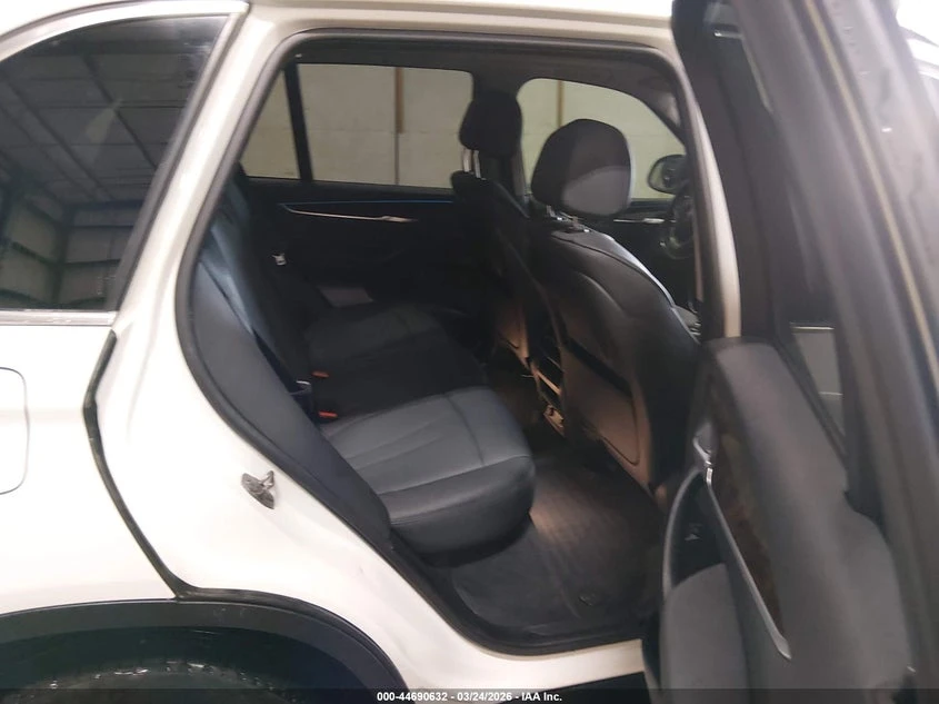 BMW X5 3.0l xDrive35I, снимка 8 - Автомобили и джипове - 54368439