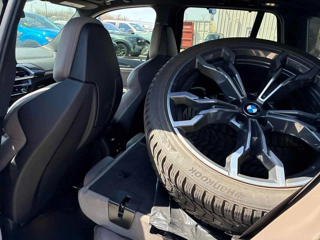 BMW X3 * Sports Activity Vehicle * CARFAX * ЦЕНА ДО БГ, снимка 14 - Автомобили и джипове - 54427659