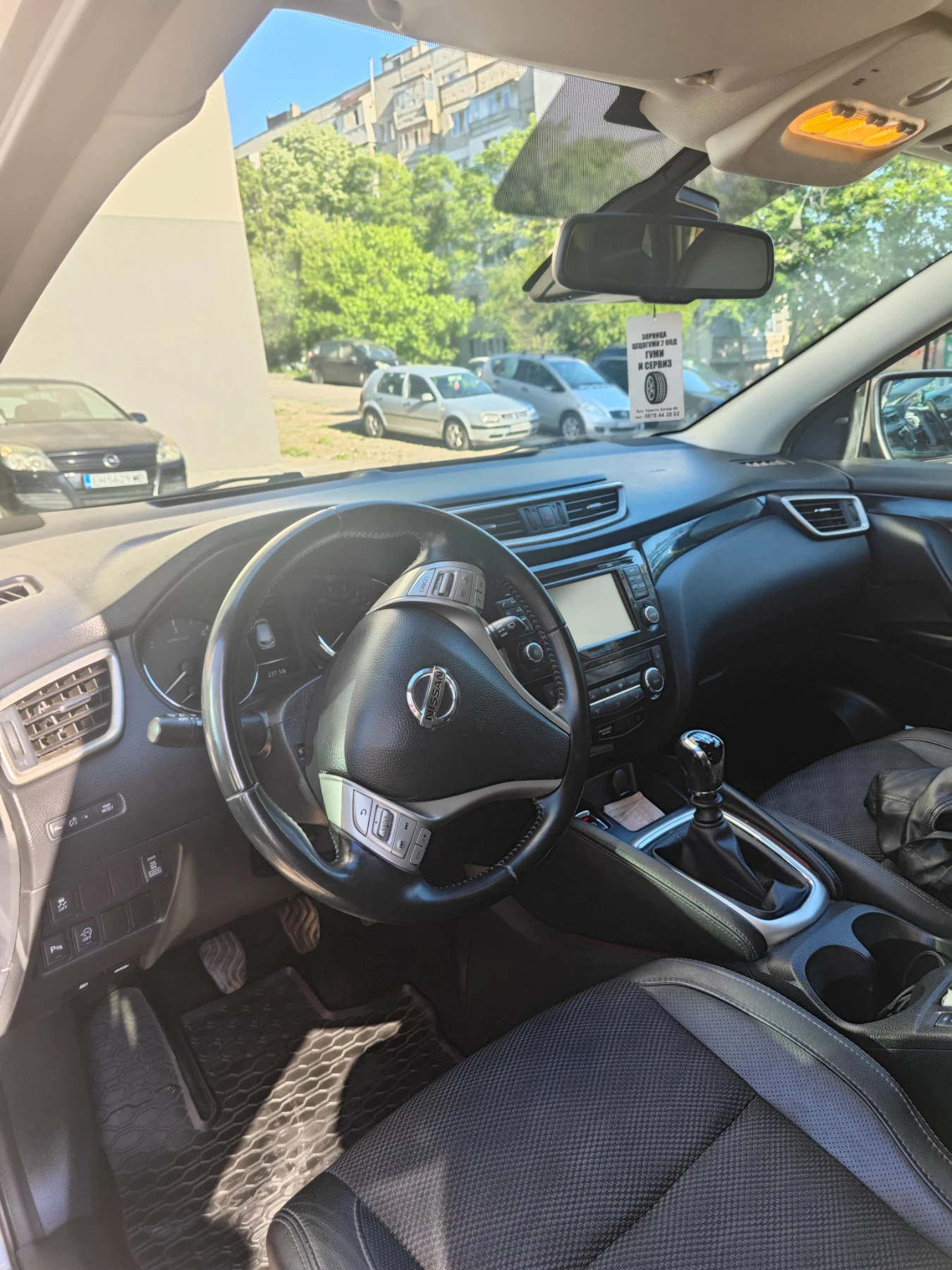Nissan Qashqai Tekna 4x4, снимка 5 - Автомобили и джипове - 54755016