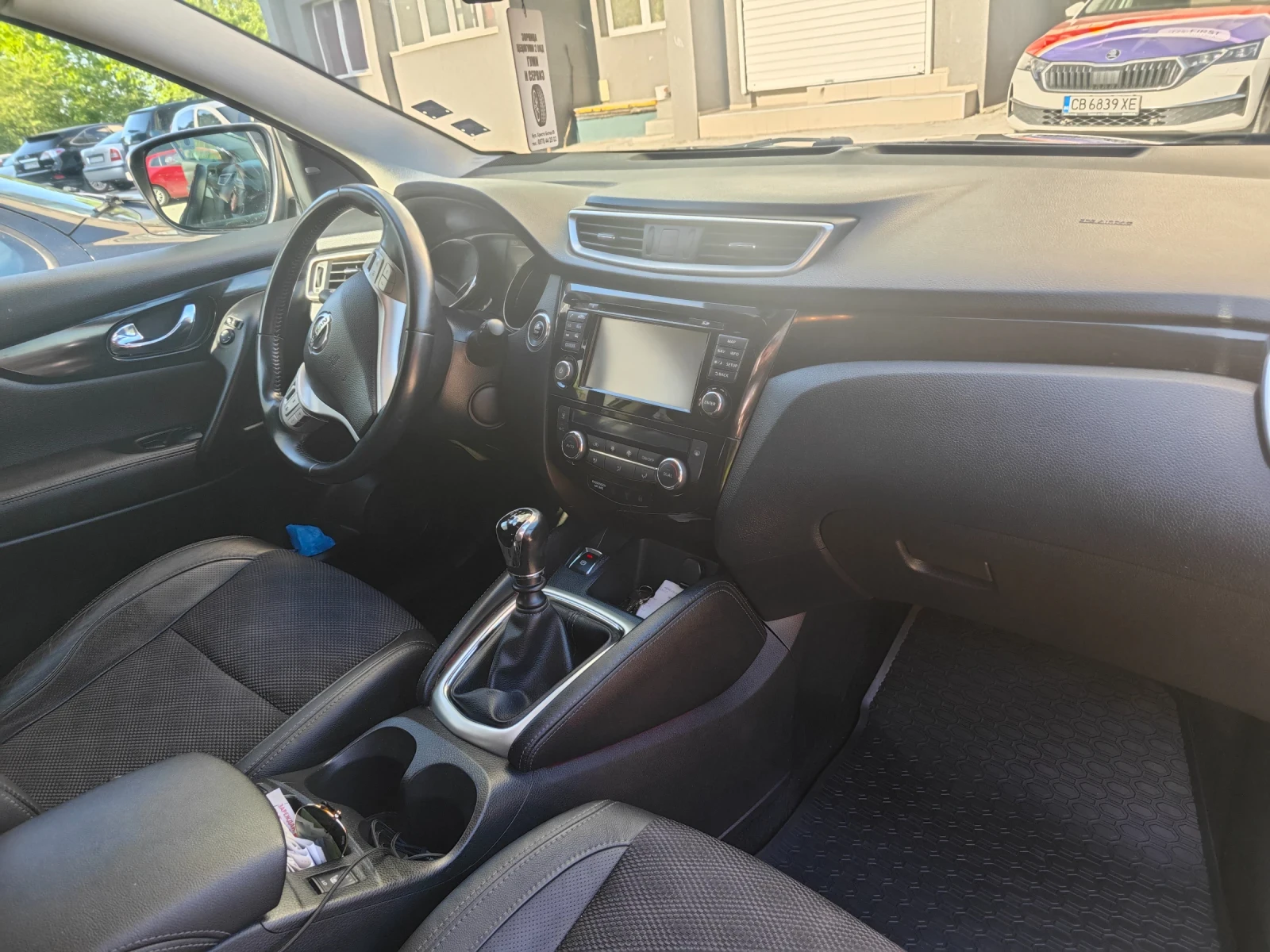 Nissan Qashqai Tekna 4x4, снимка 3 - Автомобили и джипове - 54755016