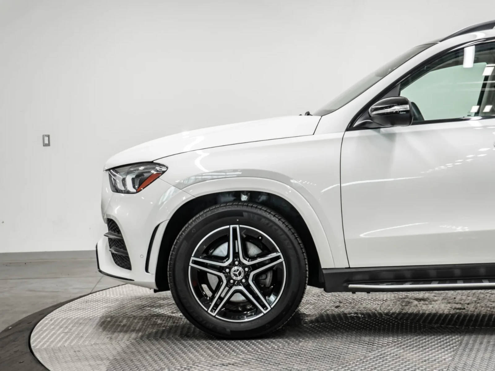 Mercedes-Benz GLE 350 AMG* PACK* BURMESTER* ОБДУХВАНЕ* 360КАМЕРА* ДИСТРО, снимка 5 - Автомобили и джипове - 55791721