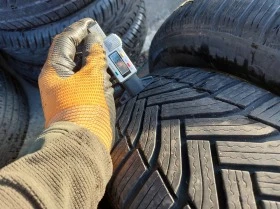 Гуми Зимни 215/65R16, снимка 4