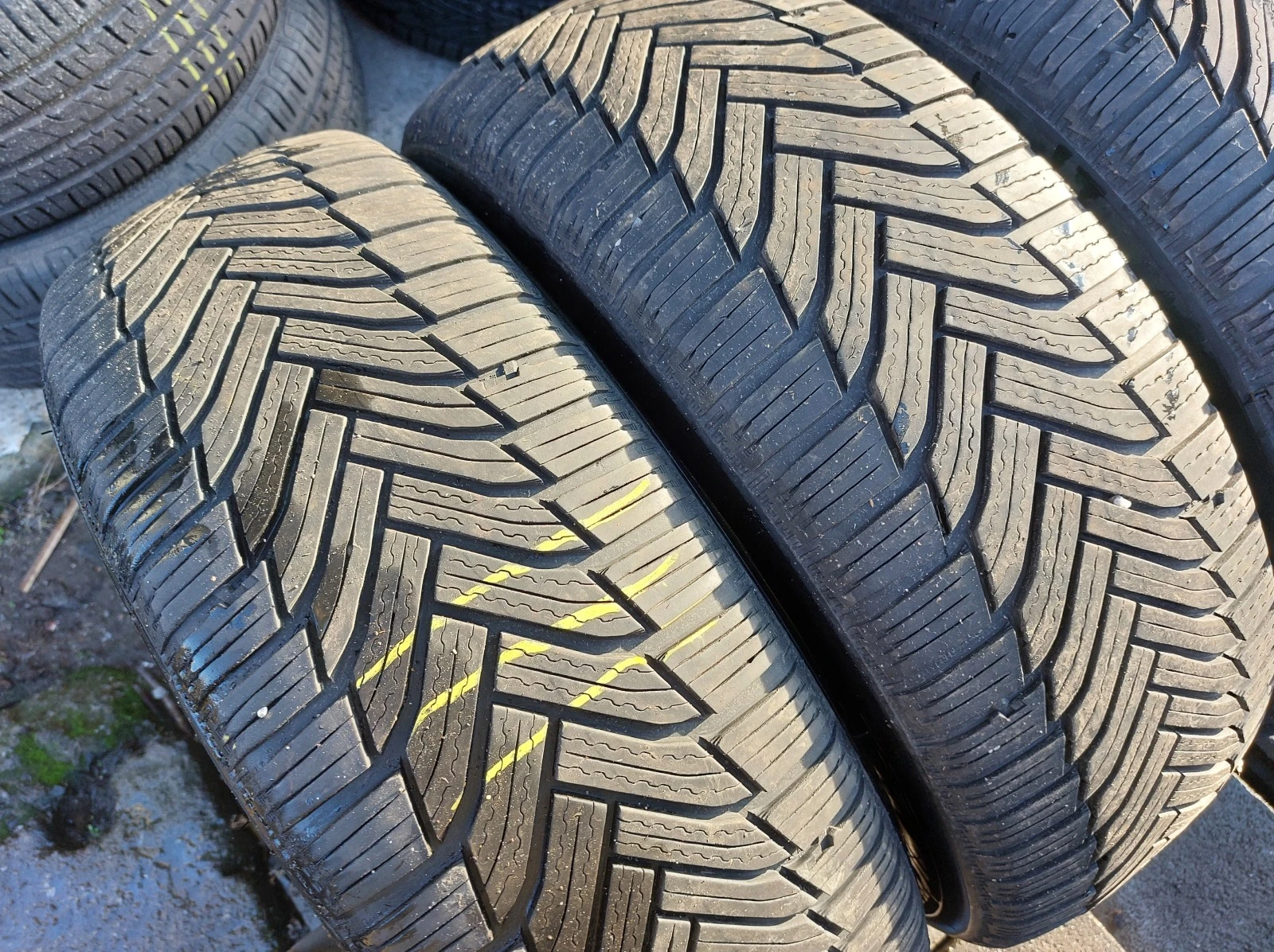 ���� 215/65R16 | Mobile.bg � ����������� 2