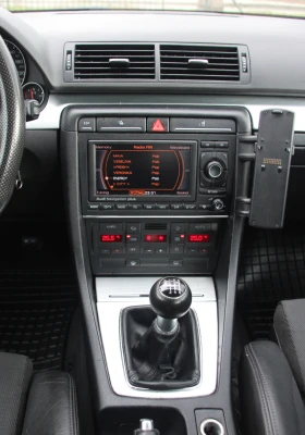 Audi A4 2.0 TDI S-LINE BPW  НОВ ВНОС, снимка 11