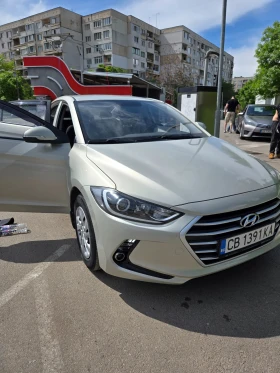 Hyundai Elantra, снимка 1