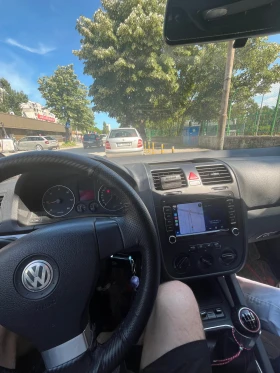 VW Golf 5 - 3300 € / 6454.24 лв. - 16424146 5