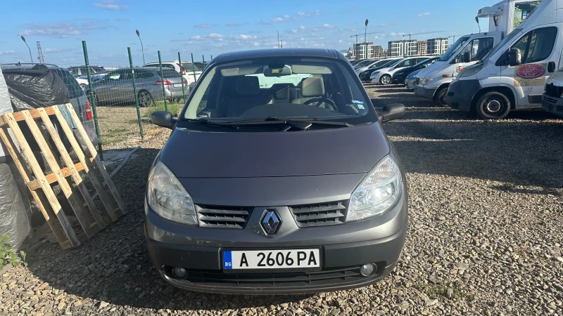 Renault Scenic 2.0Automat, снимка 2 - Автомобили и джипове - 46958773