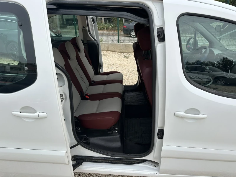 Citroen Berlingo 1.6HDI//90KS//KLIMATIK//2010G, снимка 6 - Автомобили и джипове - 48002668