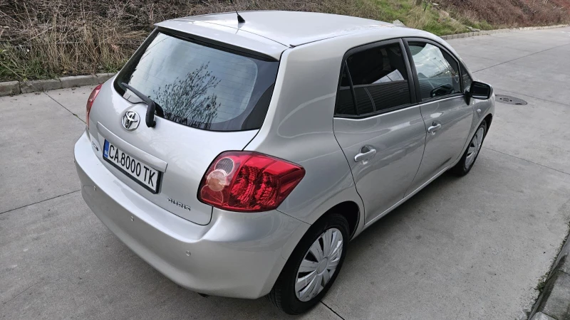 Toyota Auris 1.6, снимка 5 - Автомобили и джипове - 48310830