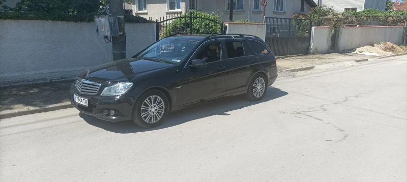 Mercedes-Benz C 220, снимка 5 - Автомобили и джипове - 48337869