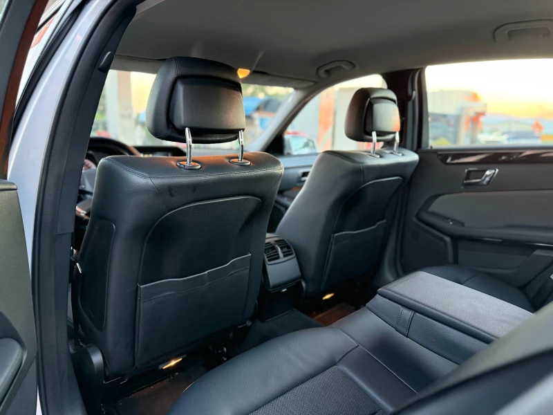 Mercedes-Benz E 220 Avantgarde, снимка 8 - Автомобили и джипове - 51570735