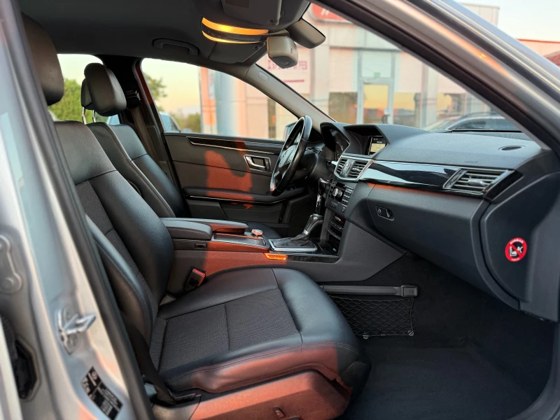 Mercedes-Benz E 220 Avantgarde, снимка 10 - Автомобили и джипове - 51570735