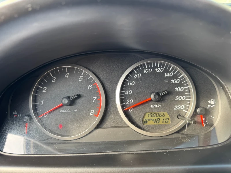 Mazda 2, снимка 11 - Автомобили и джипове - 52146882