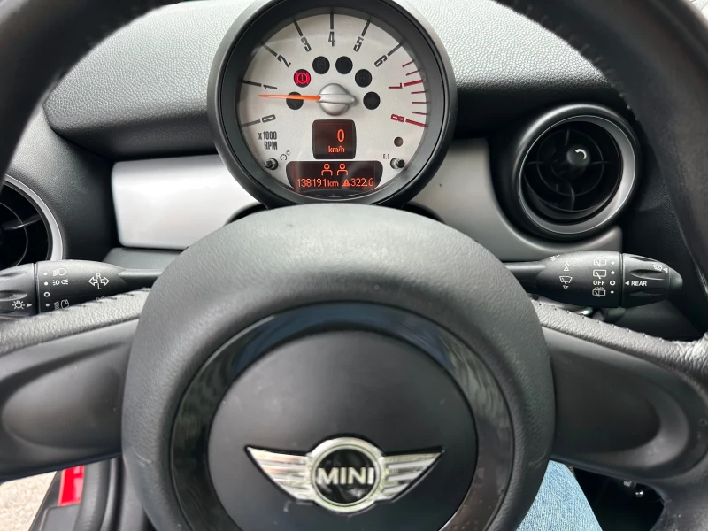 Mini Cooper 1.6 бензин 6-скорости 100к.с., снимка 10 - Автомобили и джипове - 52625154