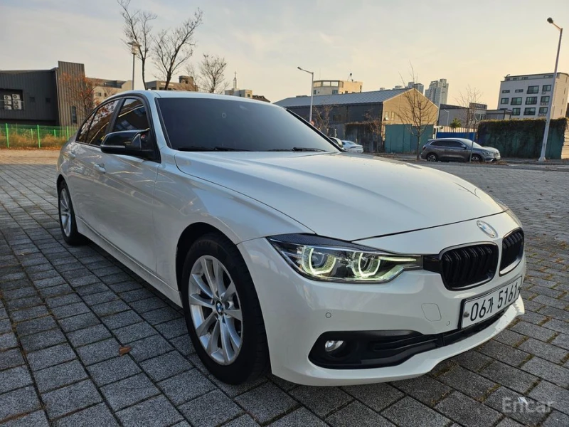 BMW 320, снимка 2 - Автомобили и джипове - 53361558