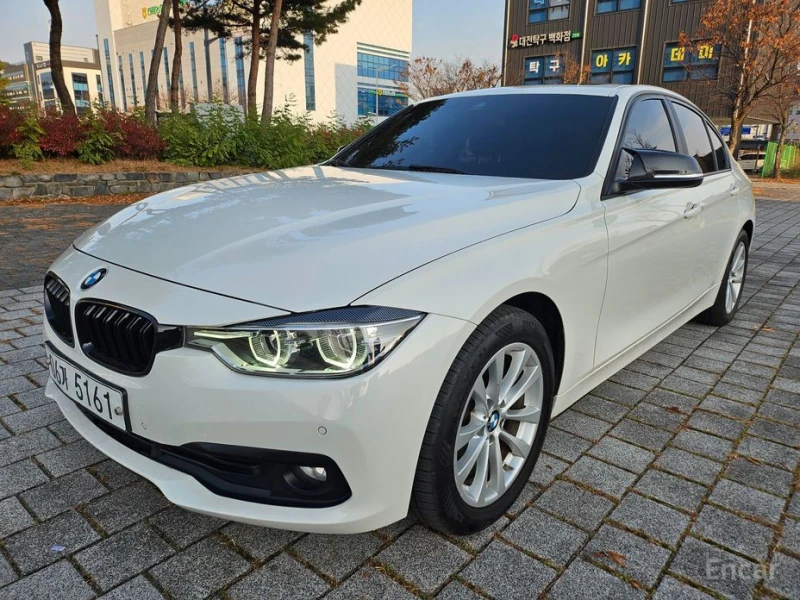 BMW 320, снимка 3 - Автомобили и джипове - 53361558