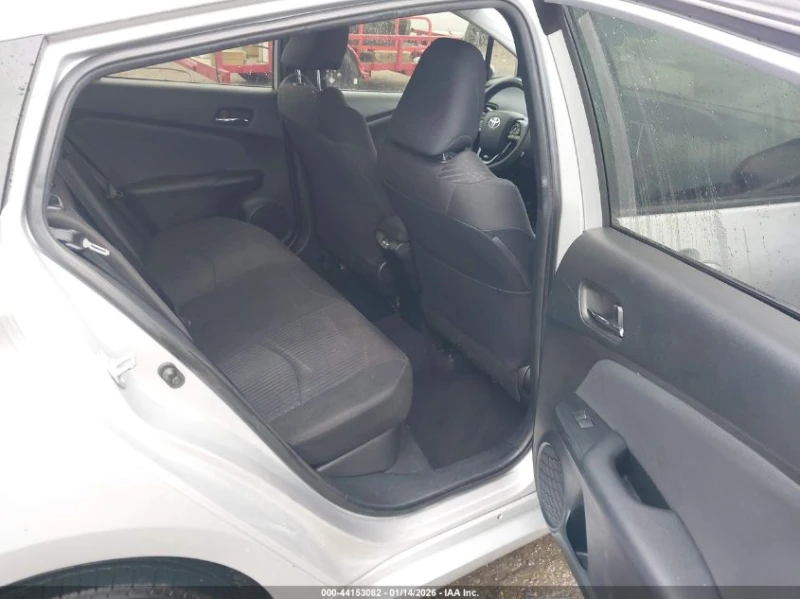 Toyota Prius 1.8l Le, снимка 8 - Автомобили и джипове - 53530443