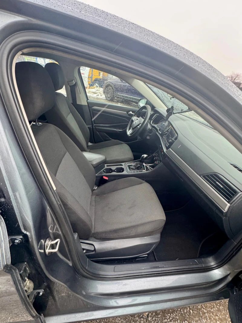 VW Jetta ПОДГРЕВ* PANO* KEYLESS* , снимка 13 - Автомобили и джипове - 53600382