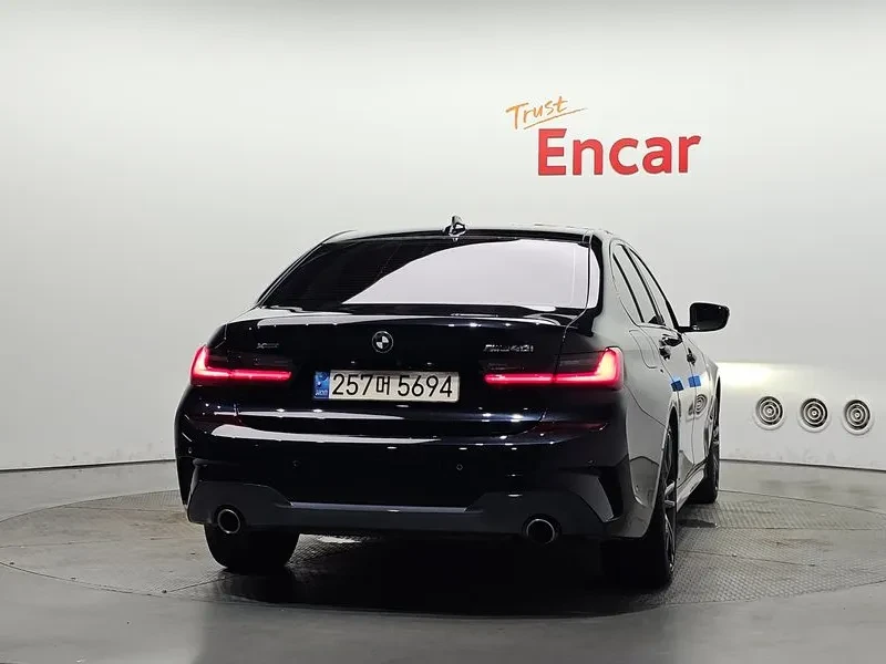 BMW 320 M Sports, снимка 3 - Автомобили и джипове - 55556818