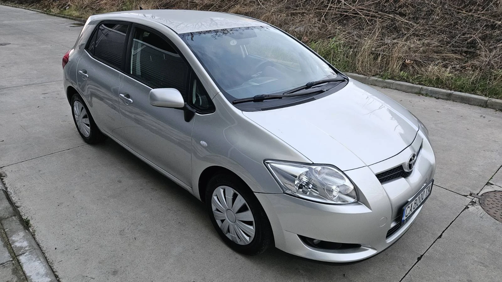 Toyota Auris 1.6 - изображение 7