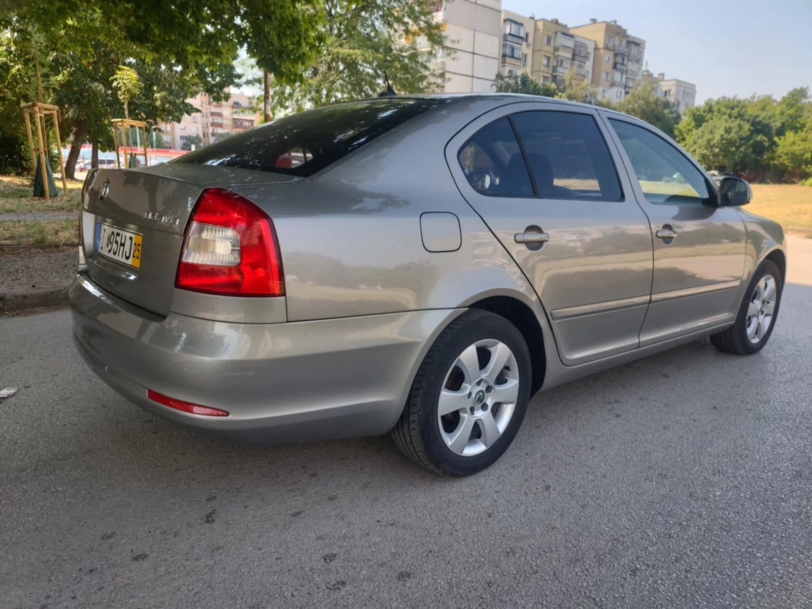 Skoda Octavia 1.6 TDI 105 к.с. - изображение 4
