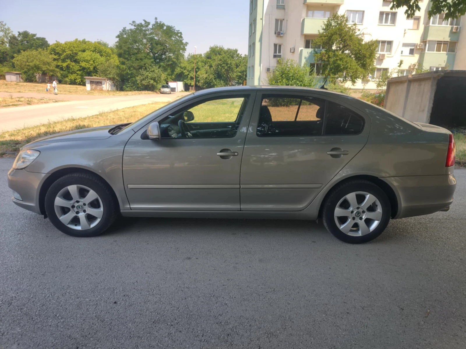 Skoda Octavia 1.6 TDI 105 к.с. - изображение 7