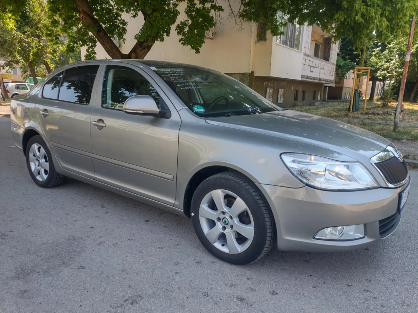 Skoda Octavia 1.6 TDI 105 к.с. - изображение 3