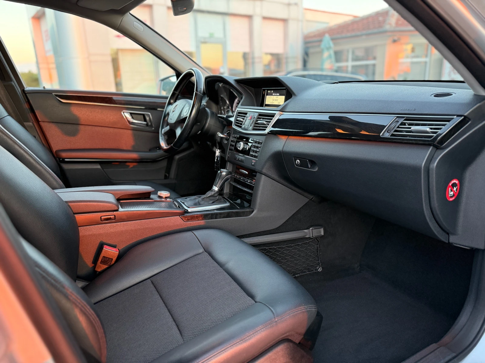 Mercedes-Benz E 220 Avantgarde | Mobile.bg   11