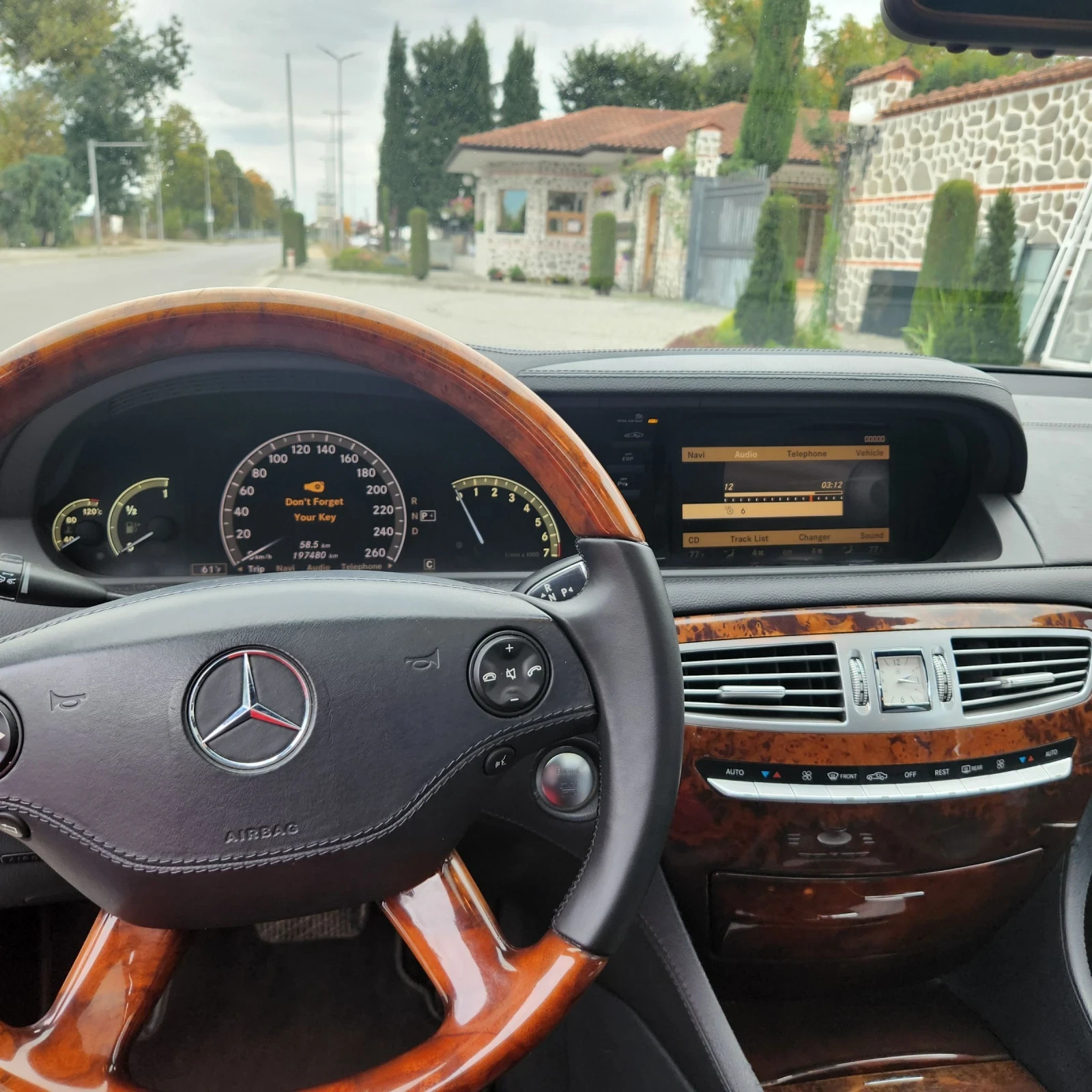 Mercedes-Benz CL 500  - изображение 7