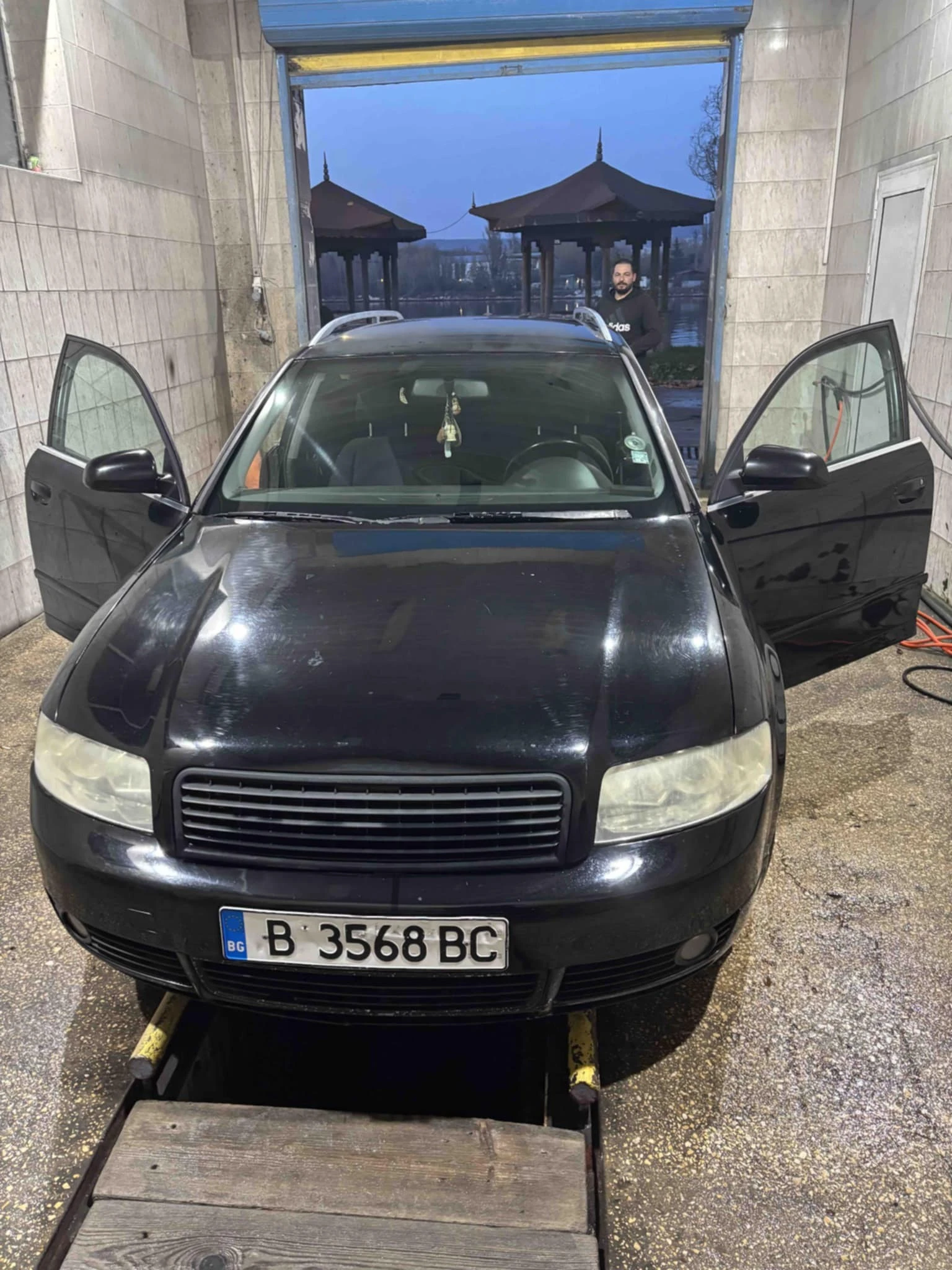 Audi A4 | Mobile.bg   1