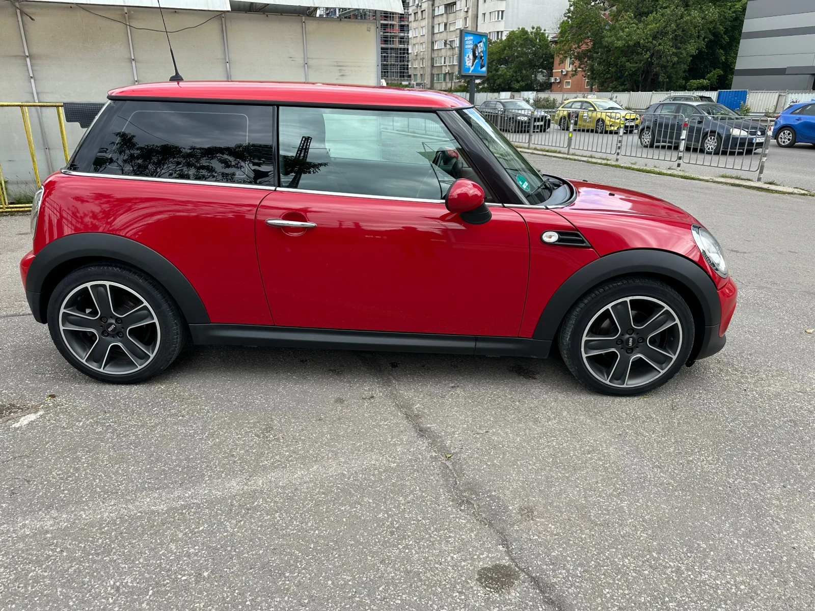 Mini Cooper 1.6 бензин 6-скорости 100к.с. - изображение 6