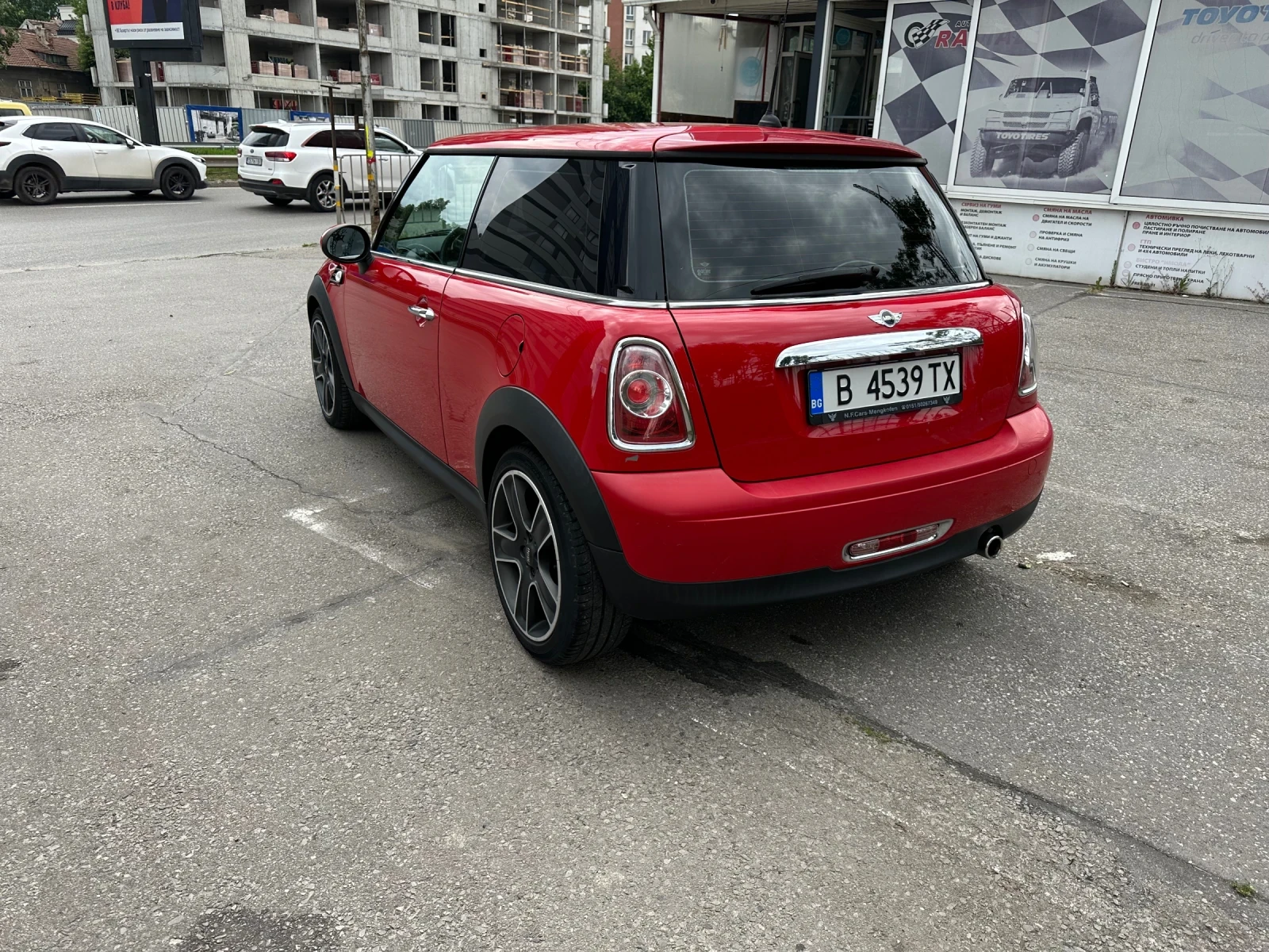 Mini Cooper 1.6 бензин 6-скорости 100к.с. - изображение 3