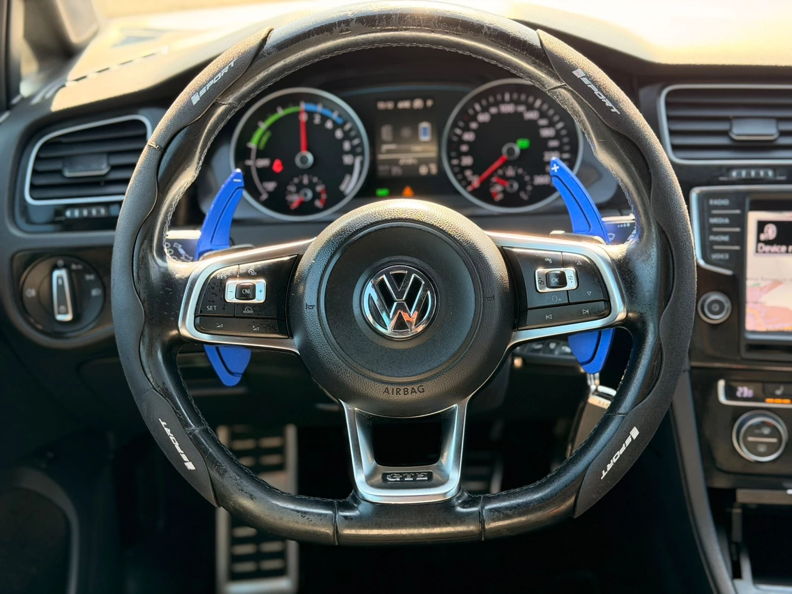 VW Golf 1.4GTE 204kc. DSG, снимка 13 - Автомобили и джипове - 53827741
