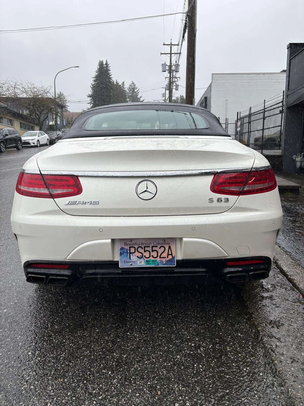 Mercedes-Benz S 63 5.5L * COUPE * Burmester * CARFAX * , снимка 3 - Автомобили и джипове - 53913641