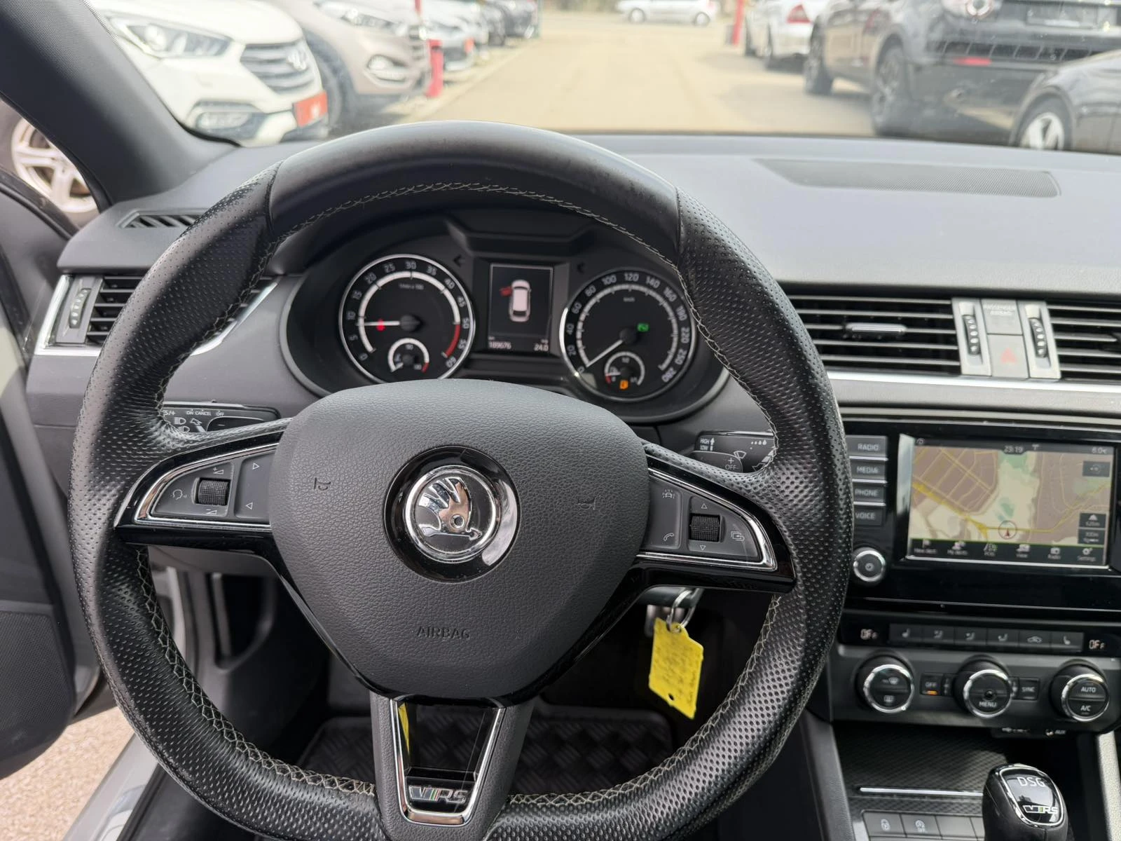 Skoda Octavia 2.0 turbo, снимка 11 - Автомобили и джипове - 53924845