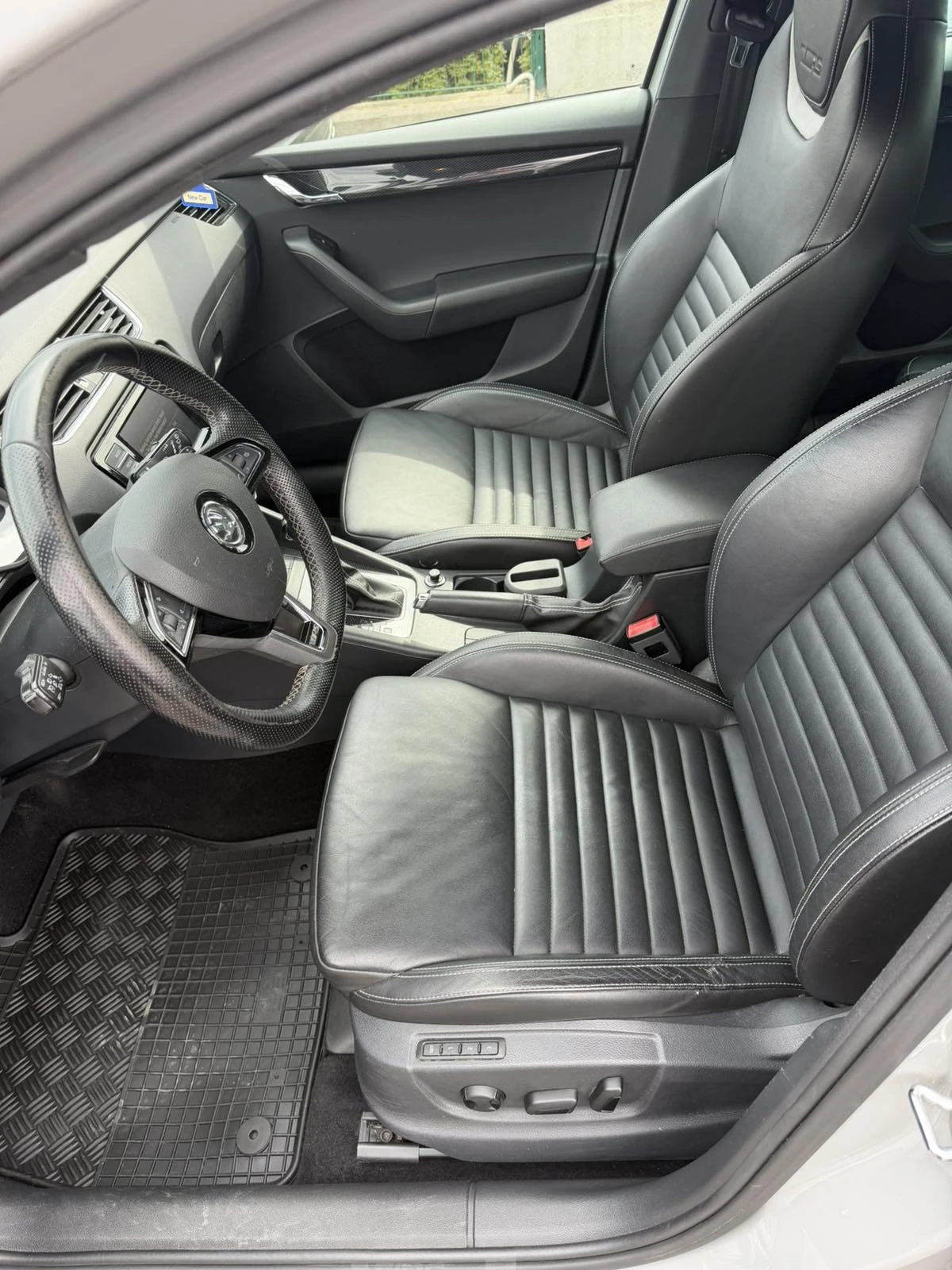 Skoda Octavia 2.0 turbo, снимка 7 - Автомобили и джипове - 53924845