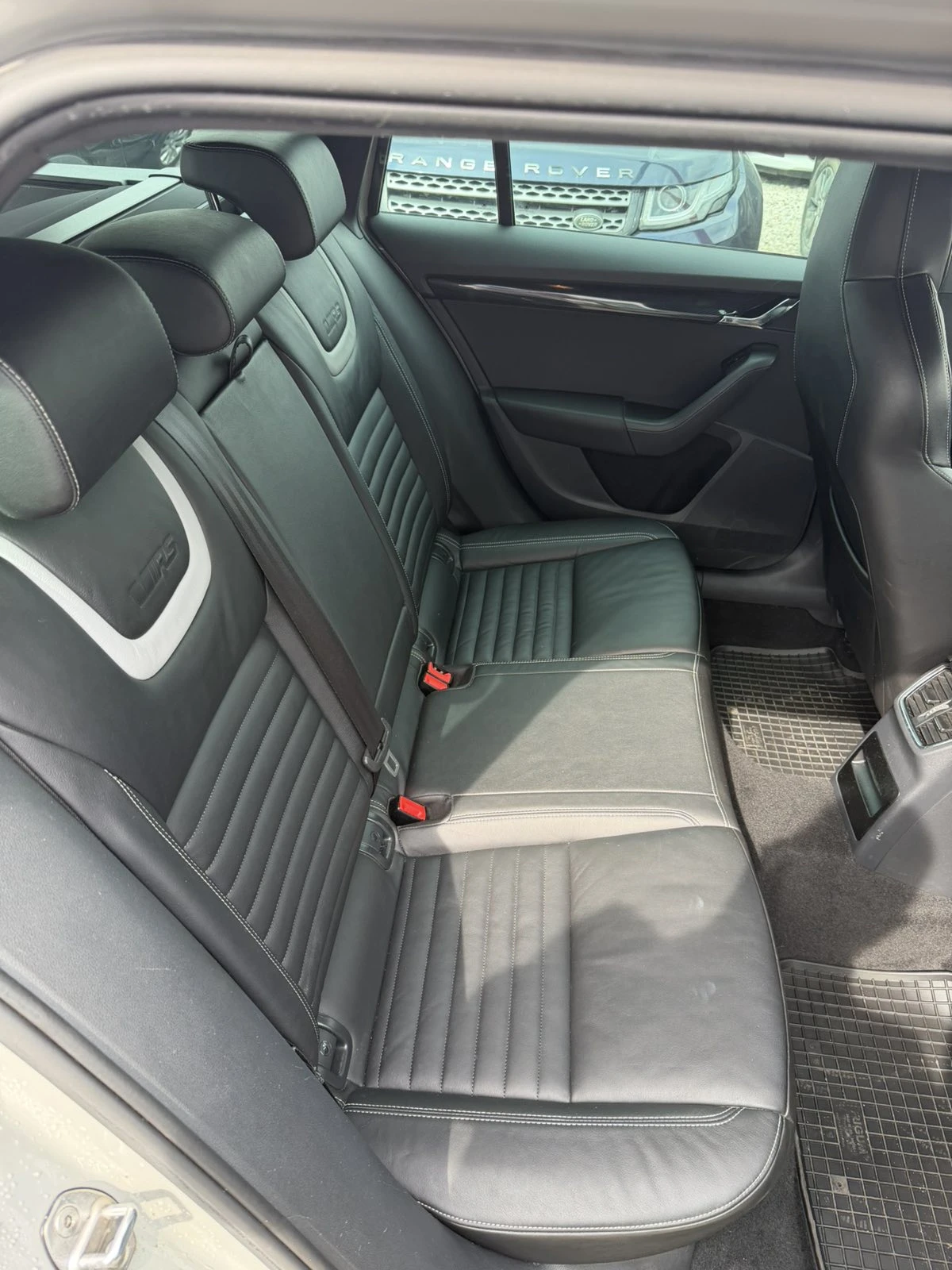 Skoda Octavia 2.0 turbo, снимка 15 - Автомобили и джипове - 53924845