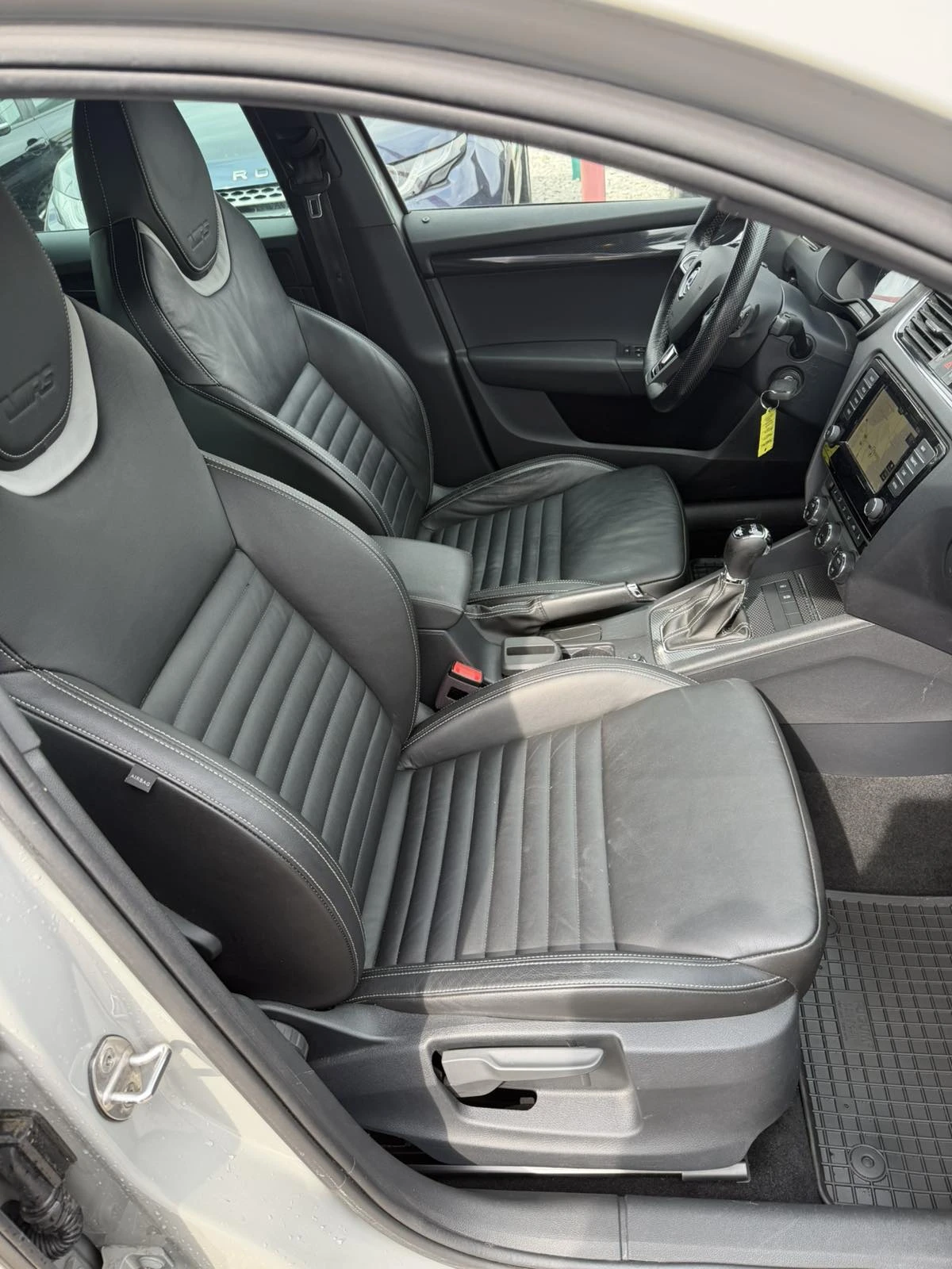 Skoda Octavia 2.0 turbo, снимка 10 - Автомобили и джипове - 53924845